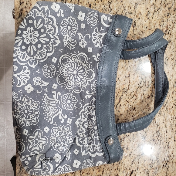 Thirty-One Skirt Purse with 3 skirts - Picture 1 of 2